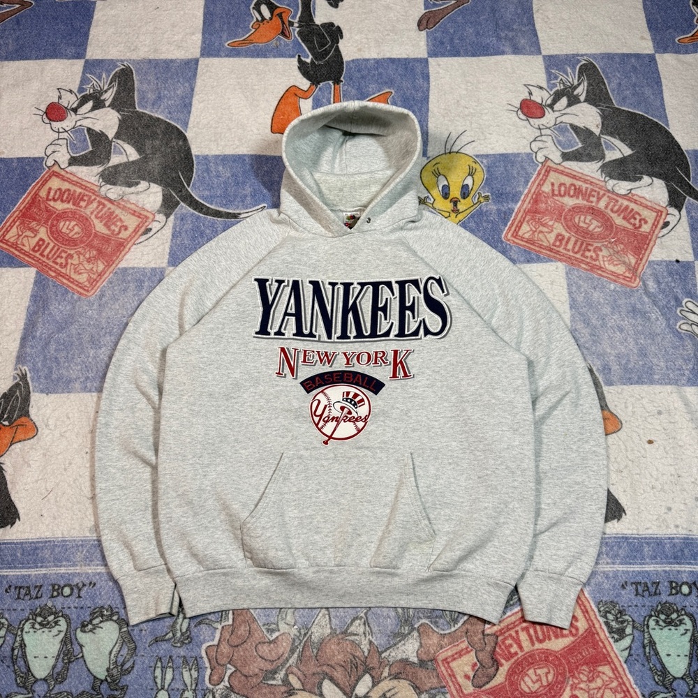 Vintage New York Yankees sweatshirt